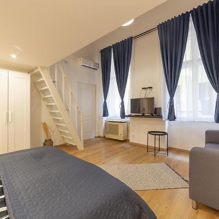 Lovely 1 Bedroom Flat With Central Location Budapest Exterior foto