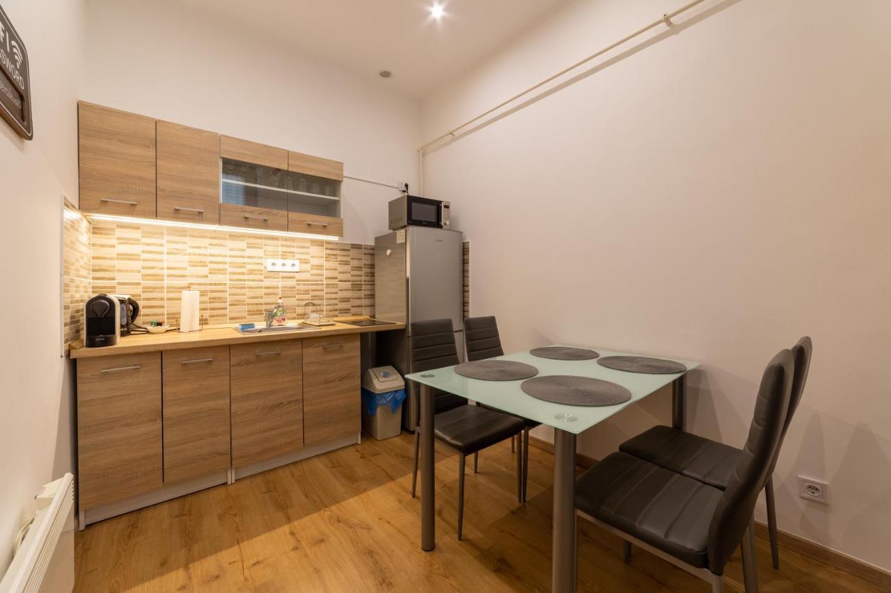 Lovely 1 Bedroom Flat With Central Location Budapest Exterior foto